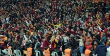 Galatasaray taraftarı derbide yok